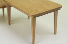 画像4: Lundbyドールハウス/ミニチュア家具 白木のテーブル2＆チェア1セット (4)