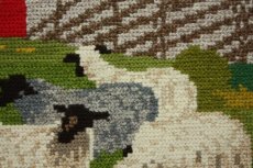 画像3: 北欧　ツヴィスト刺繍タペストリー/羊たち (3)