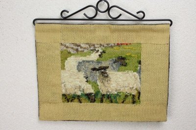 画像2: 北欧　ツヴィスト刺繍タペストリー/羊たち