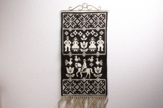 ツヴィスト刺繍、クロスステッチ タペストリー - 北欧雑貨と北欧食器の