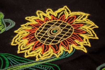 画像2: 北欧刺繍　タペストリー/ヒマワリ