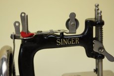 画像12: Singer Sewing Machine No.20/シンガー ヴィンテージ ミニチュアミシン (12)