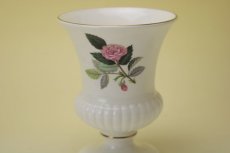 画像2: Wedgwood Hathaway Rose Vase/ウェッジウッド ハザウェイローズ (2)