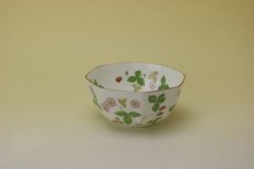 画像2: Wedgwood Wild Strawberry Bowl/ウェッジウッド ワイルドストロベリー　ボウル (2)