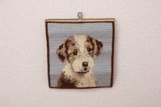 画像1: 北欧ツヴィスト刺繍タペストリー/犬 (1)