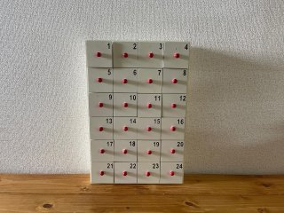 Les Aventures de Tintinタンタンの冒険 木製フィギュア AKo-120