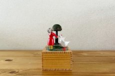 画像6: Echte erzgebirgische handarbeit/エルツゲビルゲ ヴェルナー 手回しオルゴール (6)