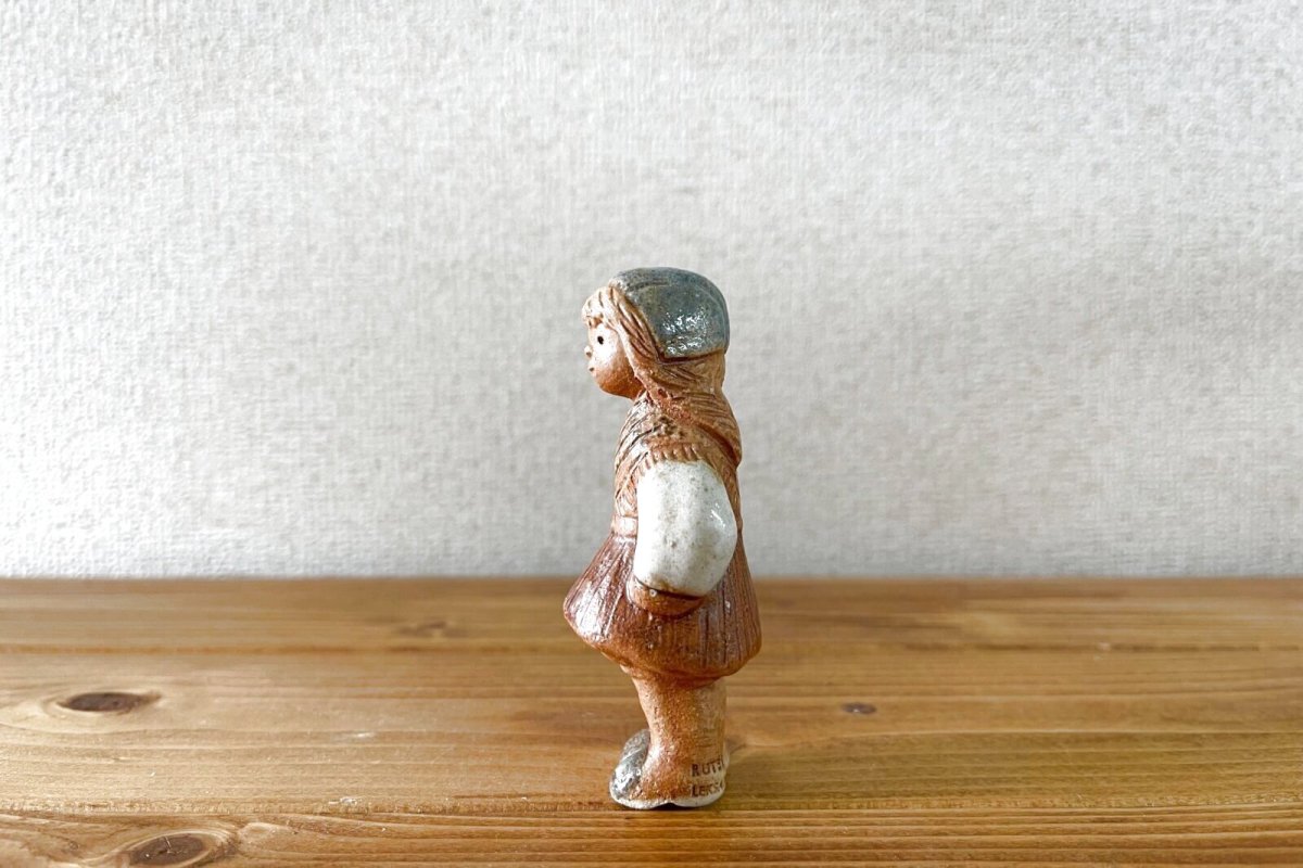 画像2: Rutebo keramik Lisskulla/ルーテボ 女の子 (2)