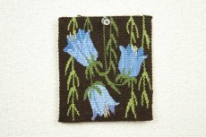 画像1: 北欧　フレミッシュ織/青い花　 (1)
