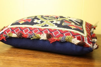 画像2: ツヴィスト刺繍クッション　/スコーネ