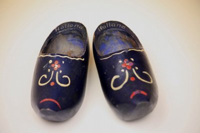画像1: 北欧　木のものオブジェ　木靴/ ネイビー