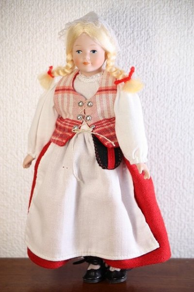 画像1: 北欧ポー-セリンドール　民族衣装/フィン少女(d2)