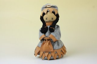 キ*ゲ様 Rutebo ちいさなオブジェ　Lisskulla Rutebo keramik Lisskulla/ルーテボ 女の子 北欧雑貨