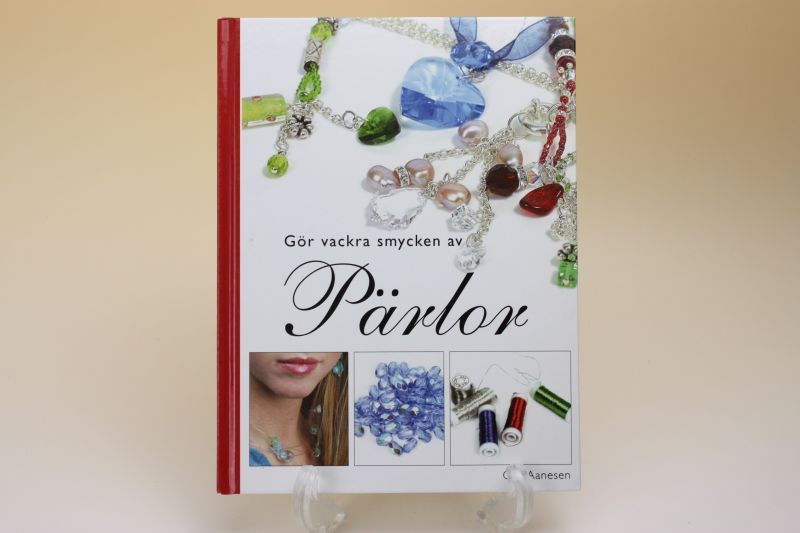 画像1: 北欧手芸本　Gor vackra smycken av parlor真珠のアクセサリー (1)