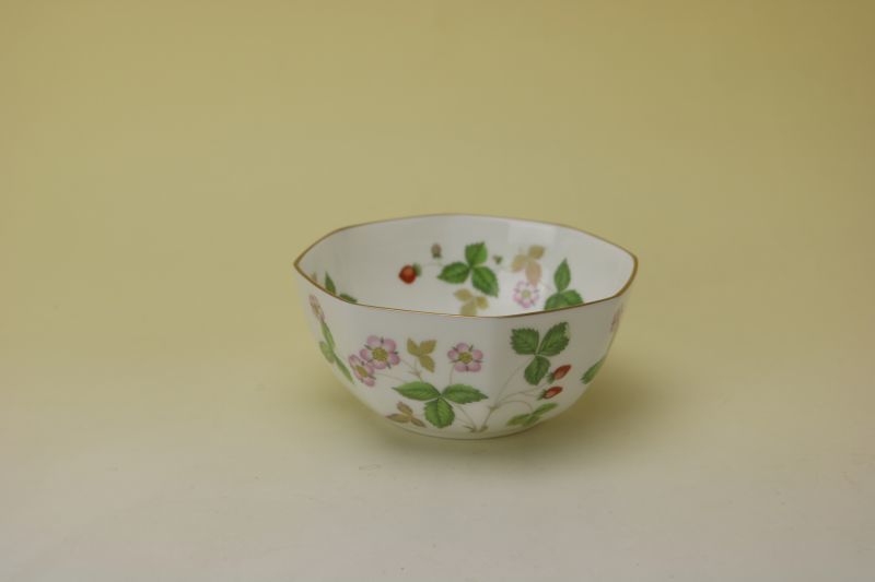 Wedgwood Wild Strawberry Bowl/ウェッジウッド ワイルドストロベリー　ボウル