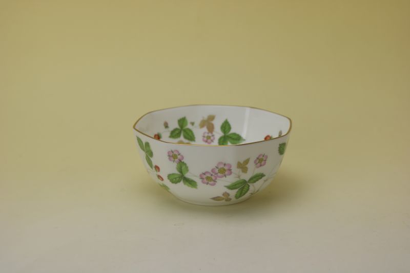 Wedgwood Wild Strawberry Bowl/ウェッジウッド ワイルドストロベリー　ボウル